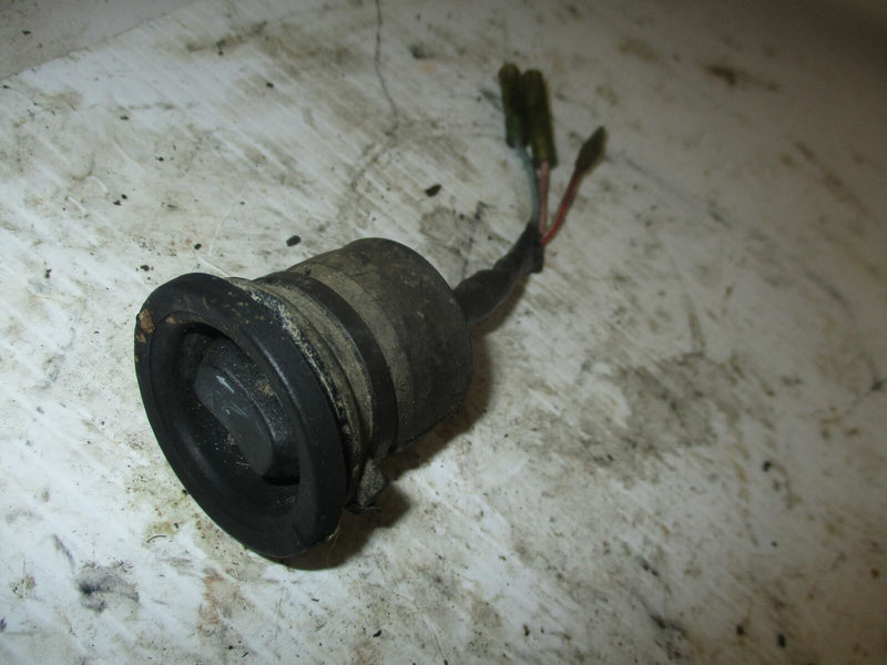Suzuki DT 85hp 2 stroke outboard tilt trim switch (37850-95602)