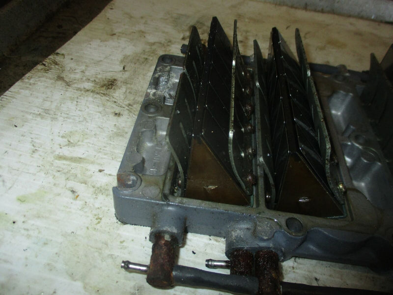 Yamaha HPDI 300hp outboard intake manifold with reeds (60V-13624-00-1S)