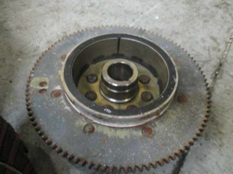 2000 Suzuki DT225 outboard 2 stroke 22501-031007 flywheel