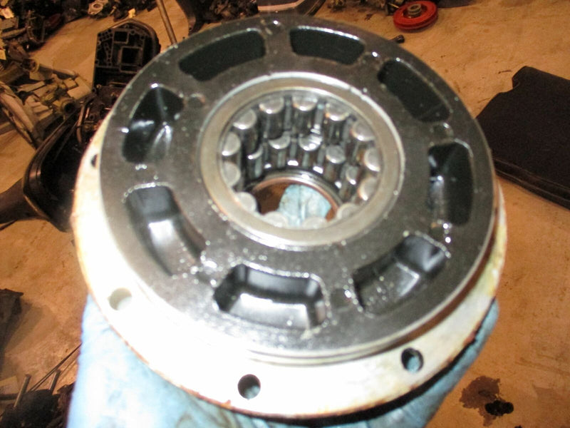 Evinrude Ficht 225hp 2 stroke outboard upper crankshaft bearing carrier (344743-