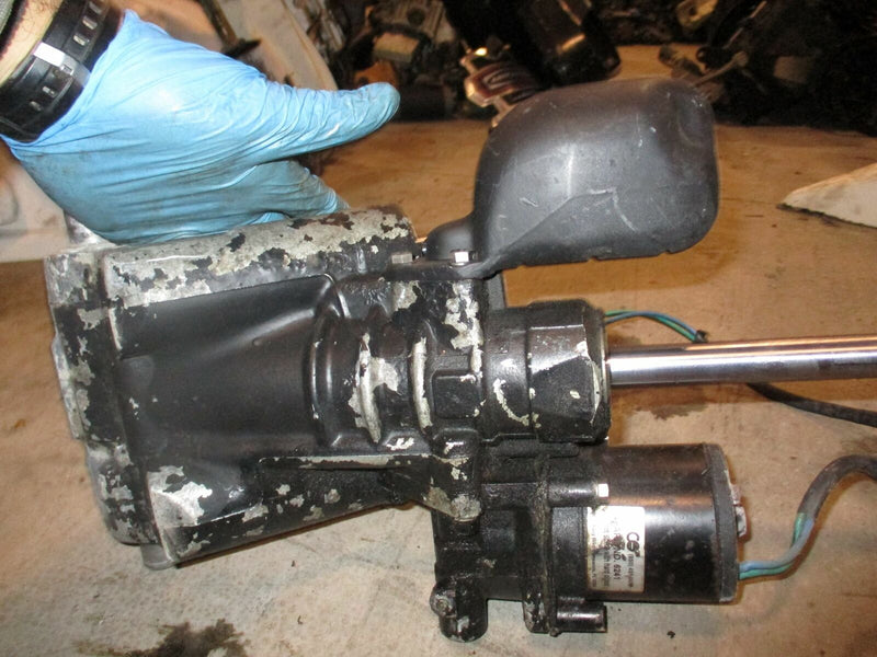 Evinrude 100hp 2 stroke outboard tilt trim unit