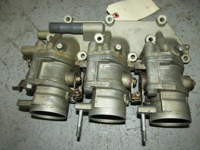 2004 Yamaha outboard 4 stroke F225TXRC 225hp port intake manifold
