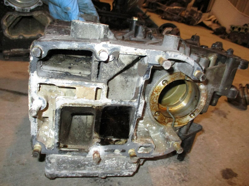 Evinrude 40hp 2 stroke outboard crankcase block