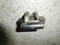 Load image into Gallery viewer, 1988 Johnson J200TXCCR outboard Ignition coil 582508
