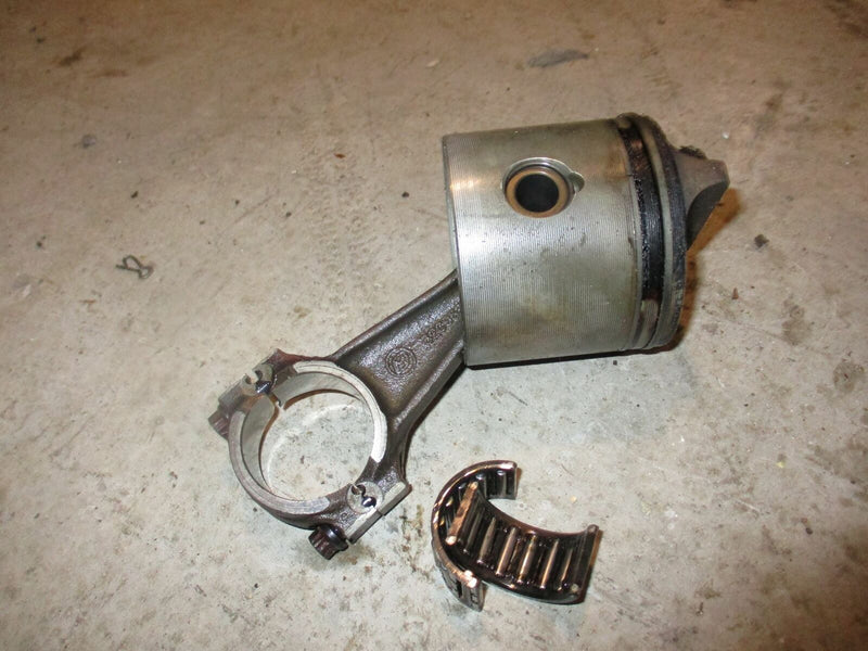 Johnson Seahorse 35hp outboard piston and rod (320953)