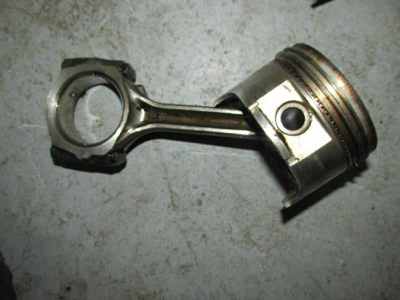 2000 Suzuki outboard DF60 hp 06001F-031341 4-stroke piston and rod 12111-99E01