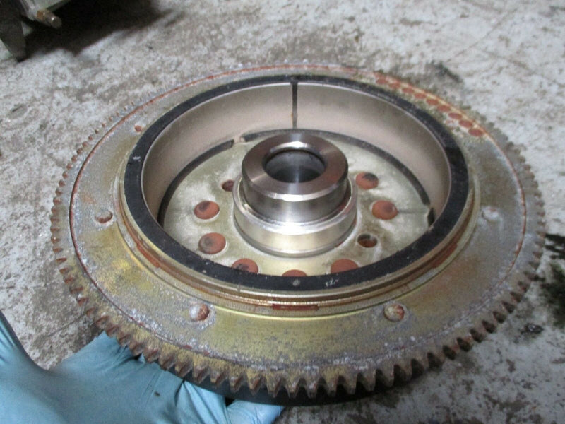 2001 Yamaha 200hp HPDI z200txrz outboard flywheel 68f-81450-00-00