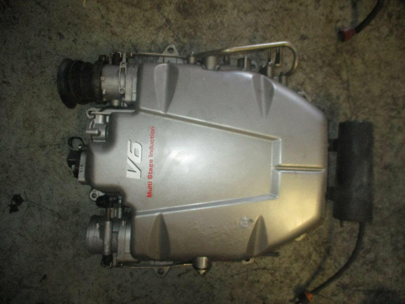 Suzuki DF225 225hp outboard intake collector (13140-93J02)