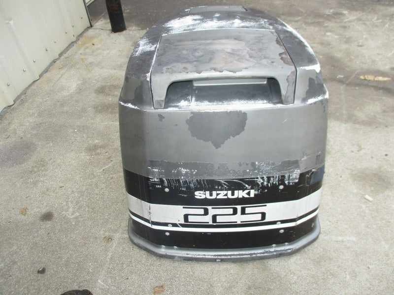 1996 Suzuki outboard DT 225hp 2-stroke top cowling