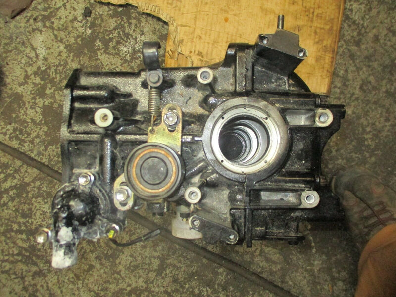 2003 Suzuki 70hp 4-stroke outboard crankcase block