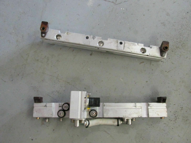 2003 Yamaha Outboard 250hp hpdi Z250TXRB fuel rails 60V-13171-00-00