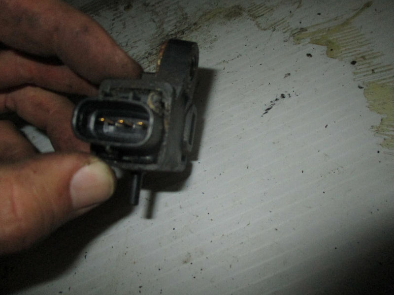Suzuki DT150 150hp outboard MAP sensor (18590-94600)