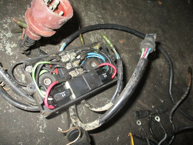 1992 Johnson 200hp 2-stroke comp engine wiring harness/tilt trim relays