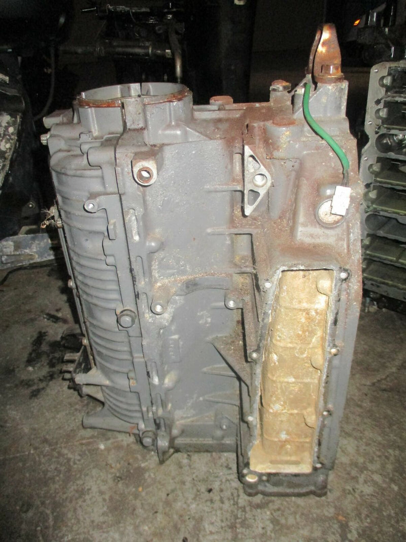 Johnson/ Suzuki 90hp 4 stroke outboard cylinder block crankcase