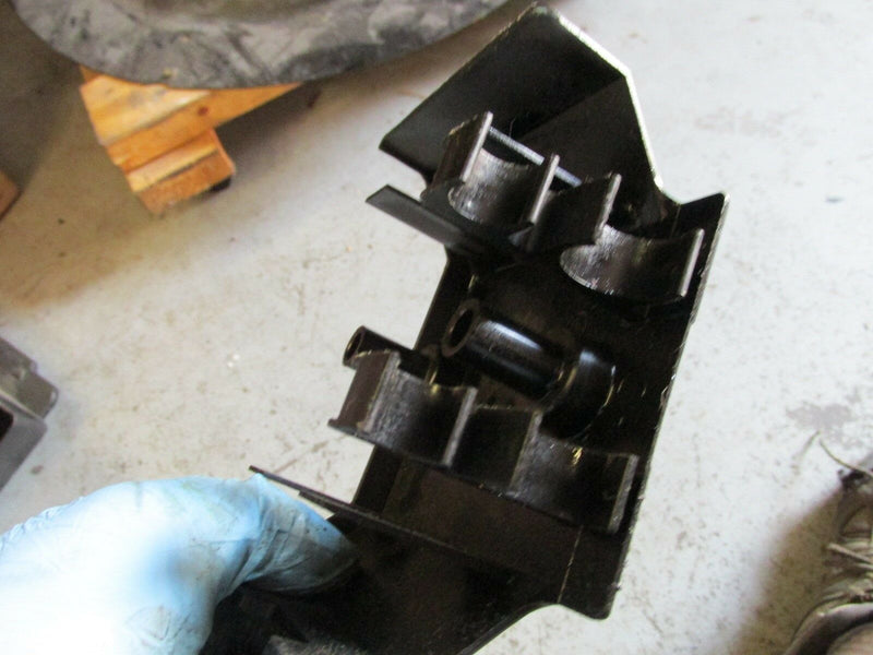 1999 Yamaha 150TJRX 150hp jet drive V-6 rectifier cover 64D-81942-00-00