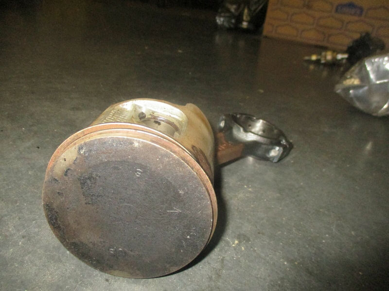 Yamaha OX66 250hp outboard starboard piston and rod (62J-11631-02-86)