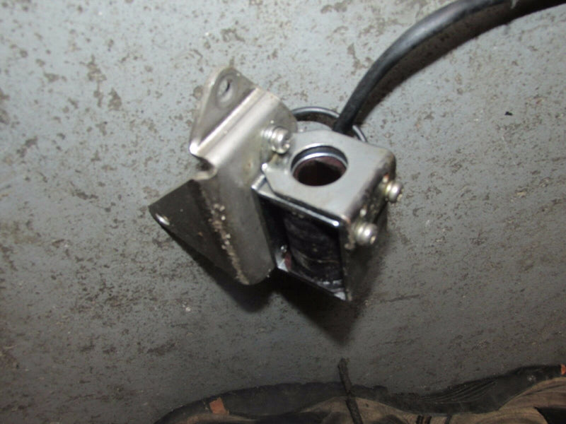 2001 Suzuki outboard DF15 4 stroke 01501F-151570 choke solenoid 38610-93E00
