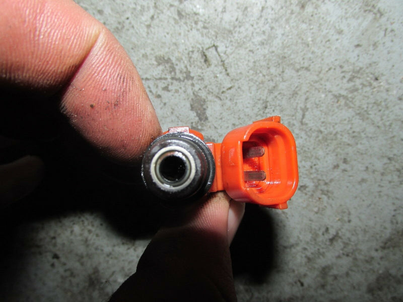 2004 Johnson outboard 140hp 4-stroke fuel injector 5033708