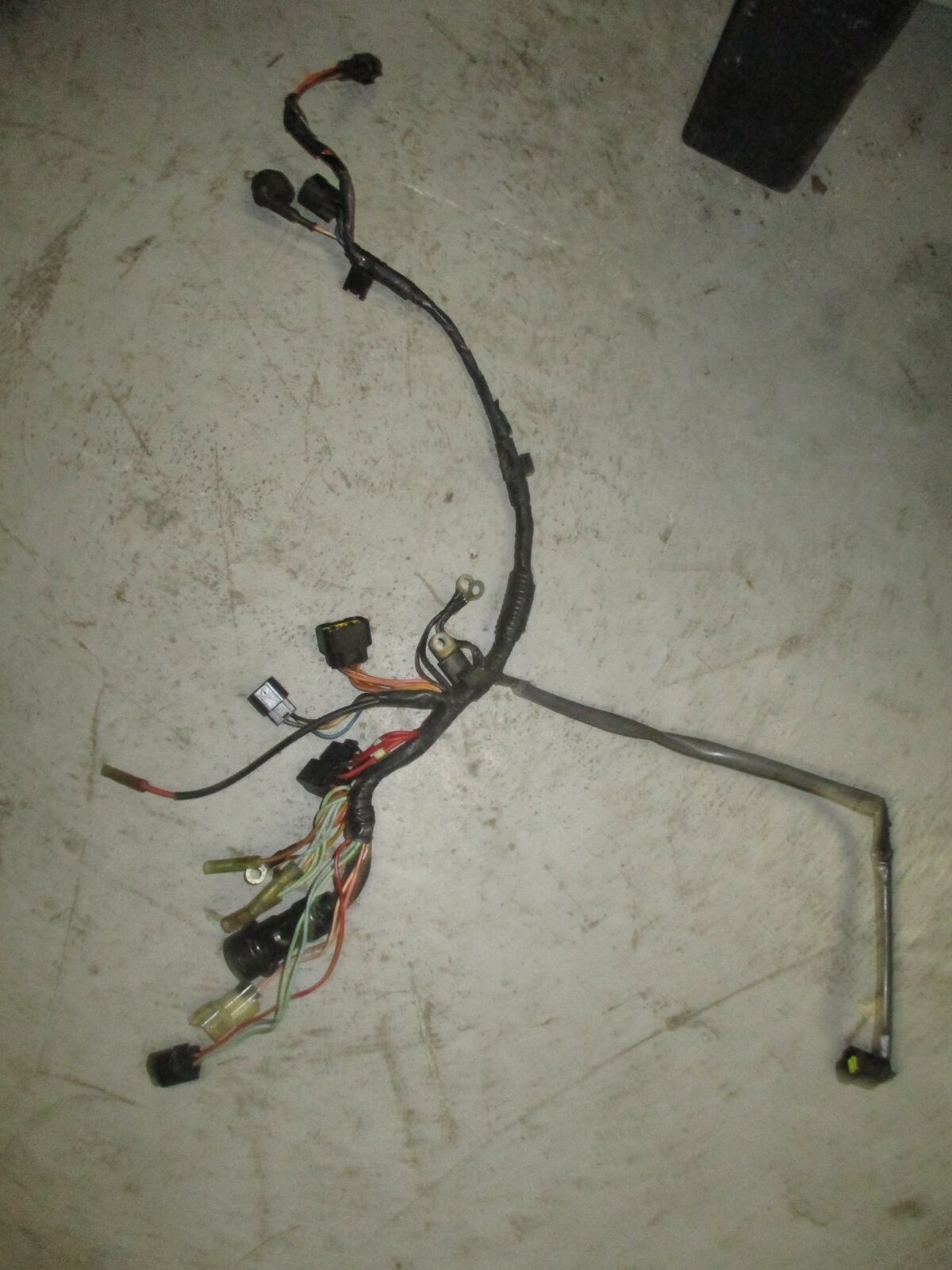 Yamaha 100hp 4 stroke outboard engine wiring harness (67F-82590-02-00)