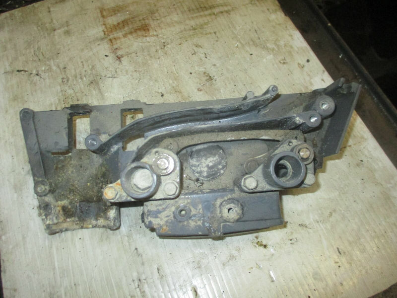 Honda BF225 4 stroke outboard front cowling latch (40154-ZY3-000ZA)