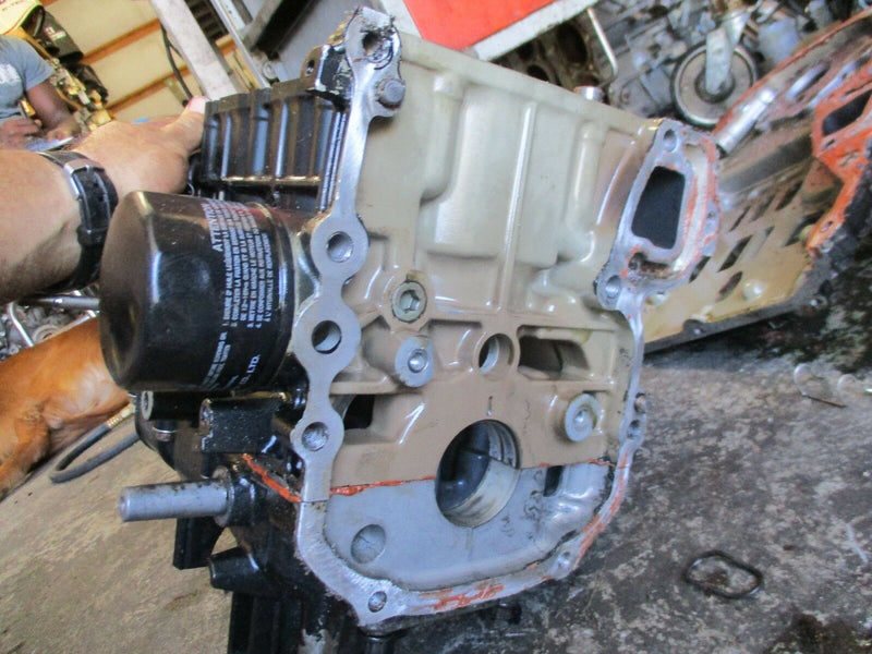 2000 Suzuki outboard DF50 crankcase block