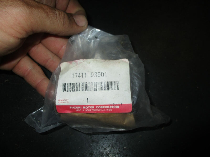 NEW OEM Suzuki outboard water pump housing (17411-93901)