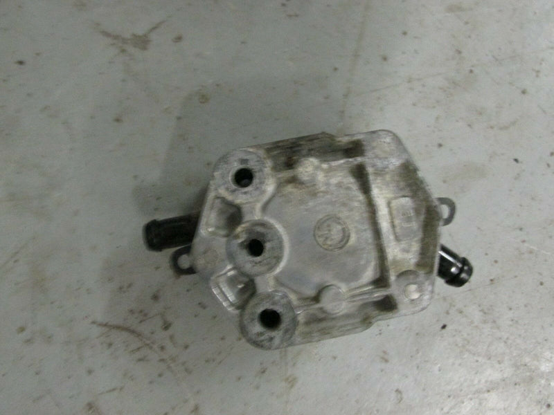 1995 Yamaha outboard 225 hp V-X saltwater series fuel pump 6E5-24410-03-00