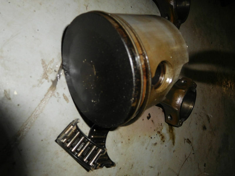 1988 Johnson J200TXCCR outboard Port piston and rod 398699, 329876