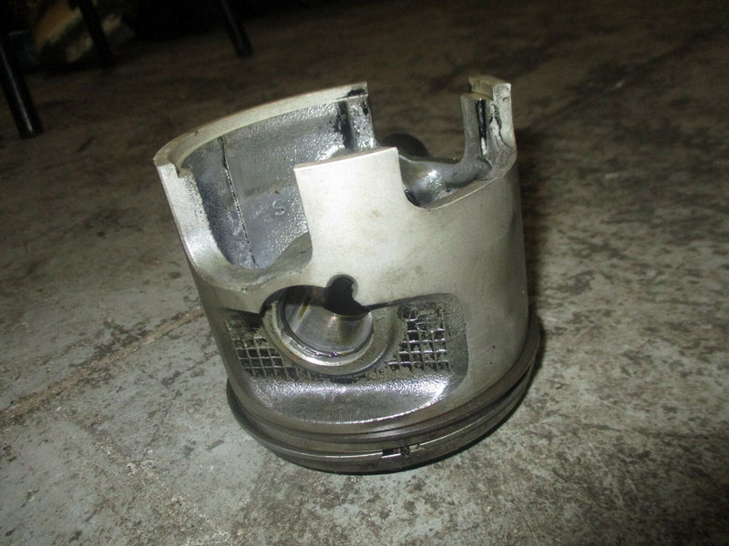Mercury outboard 250hp EFI starboard piston