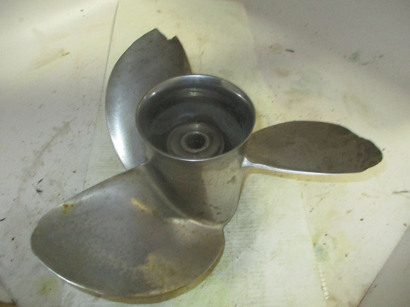 Yamaha 225- 250 hp outboard counter rotating propeller 15 1/4 by 17