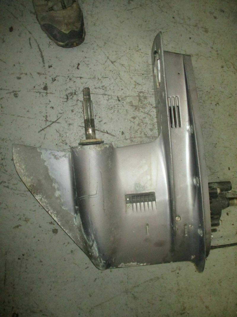 Yamaha 115hp 2 stroke outboard lower unit with 25" shaft CASING IS CRACKED!