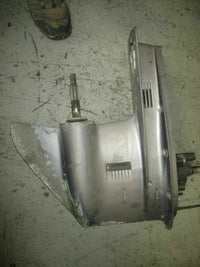 Load image into Gallery viewer, Yamaha 115hp 2 stroke outboard lower unit with 25" shaft CASING IS CRACKED!
