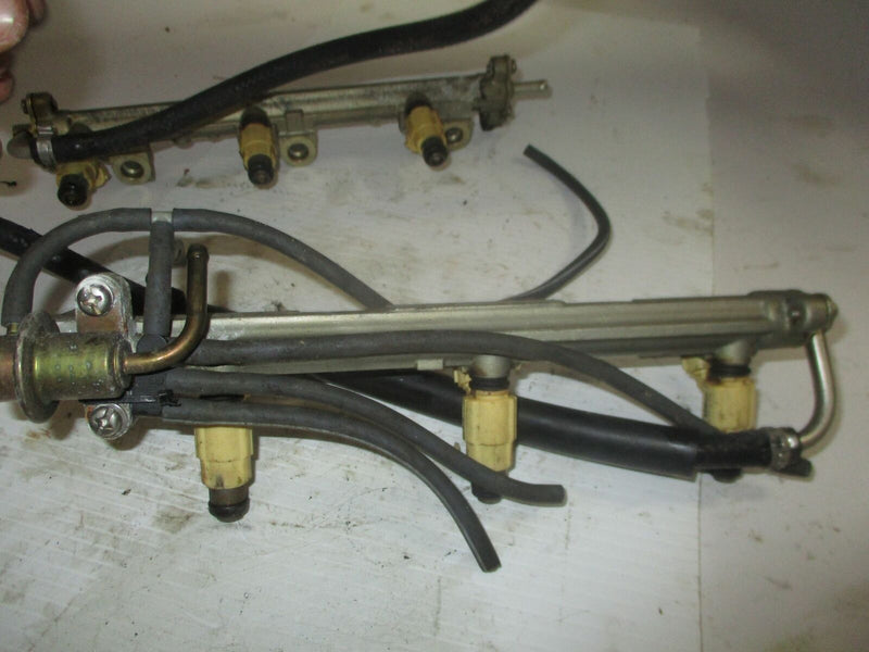 Yamaha 225hp 4 stroke outboard fuel rail and injector set (69J-13761-00-00)