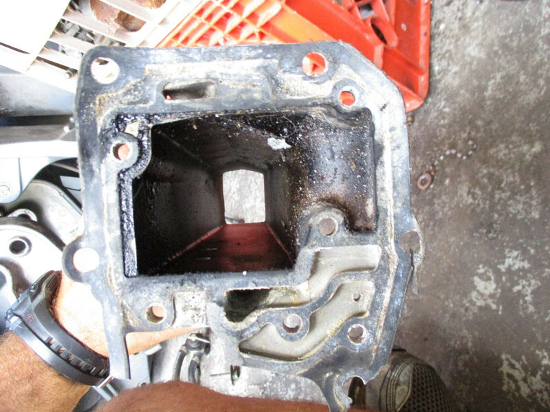2003 Johnson 30hp outboard exhaust manifold