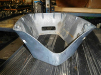 Load image into Gallery viewer, 1995 Yamaha outboard 225 hp V-X saltwater series carbureted 2-stroke Apron
