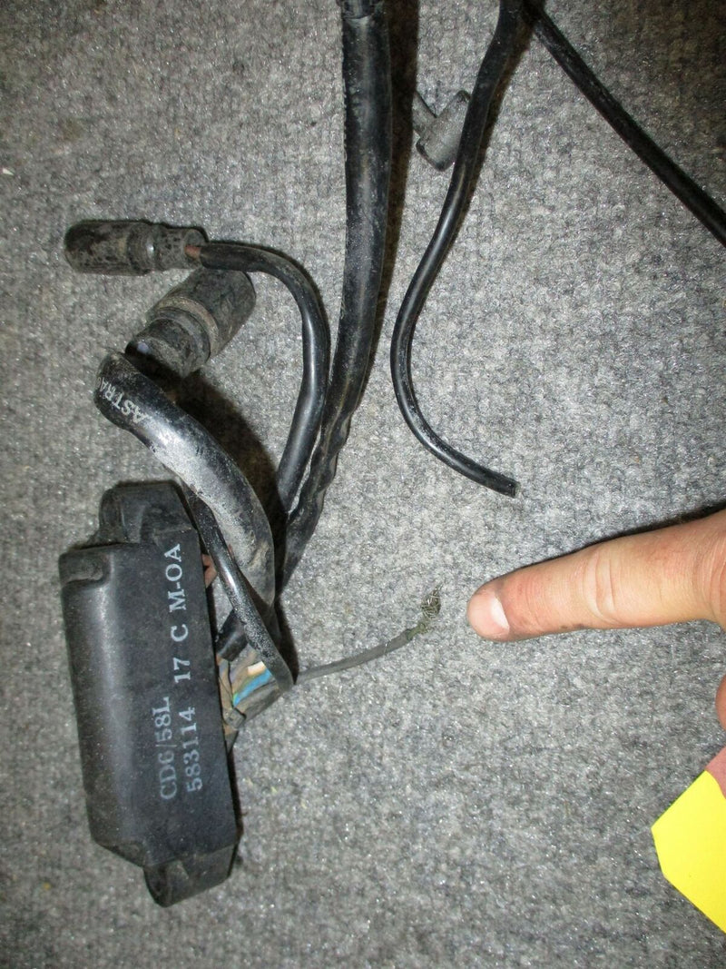 Johnson/Evinrude CDI Powerpack 583114 "Missing 2 Plugs"