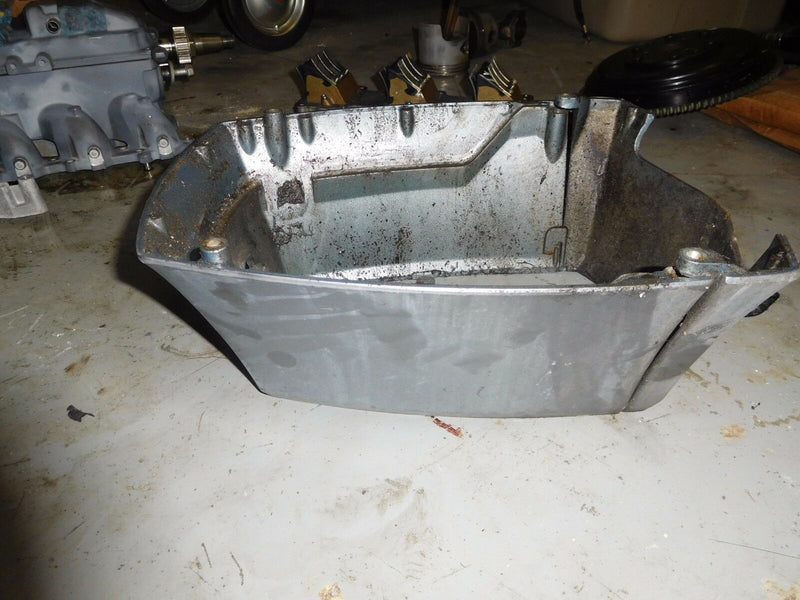 1988 Yamaha 90 hp outboard 90ETLG Apron cover 688-42741-00-EK