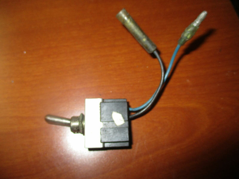Yamaha outboard emergency oil switch