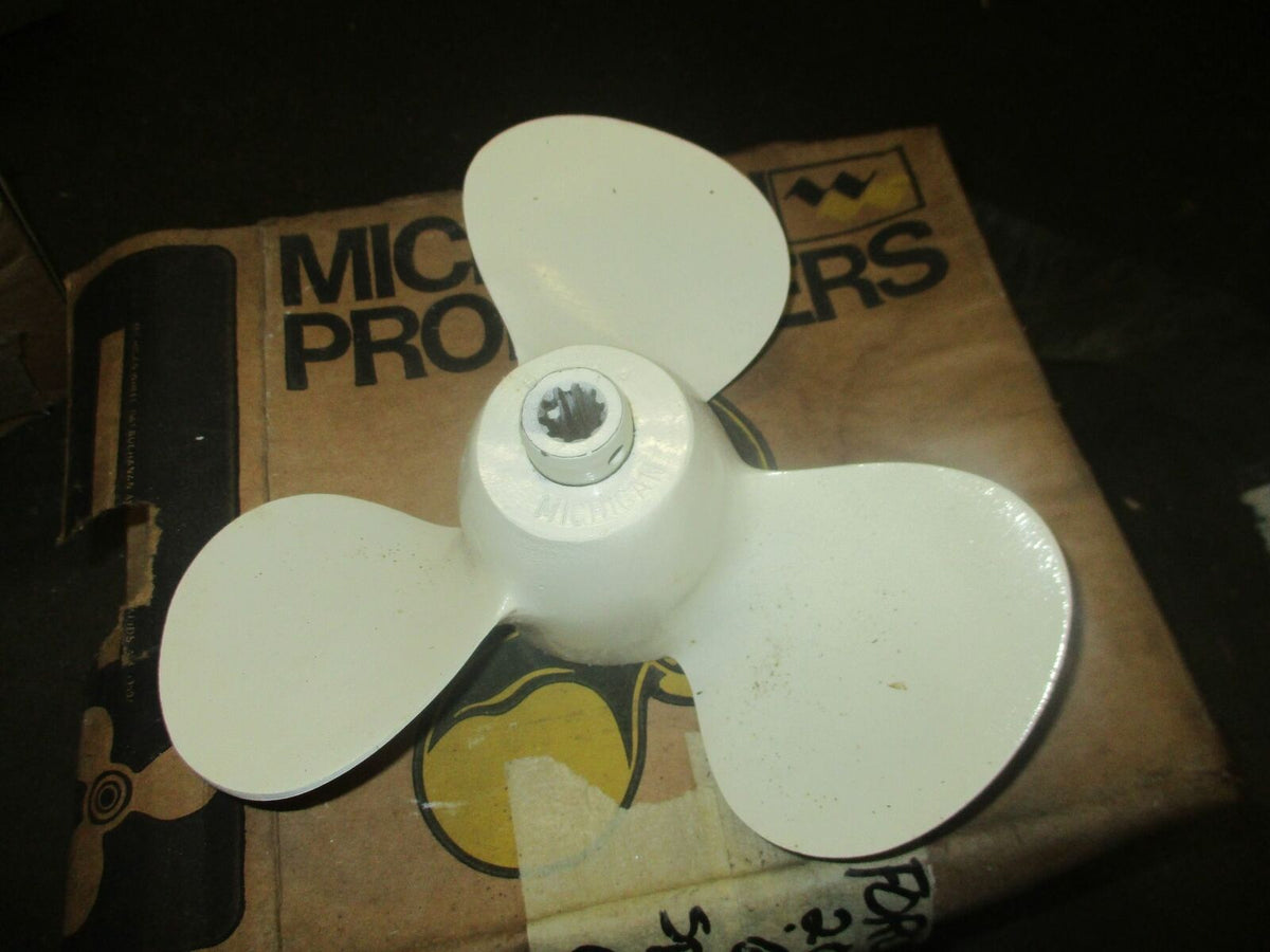 NEW OEM Michigan outboard propeller (072027)