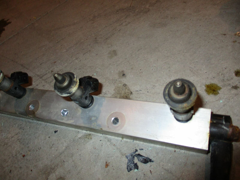 Honda 130hp 4 stroke outboard fuel rail with injector set