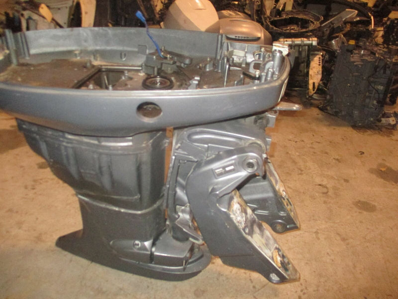 Yamaha 115hp 4 stroke outboard 25" midsection