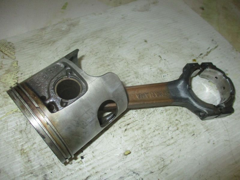 Yamaha OX66 225hp outboard starboard piston and rod (62J-01)