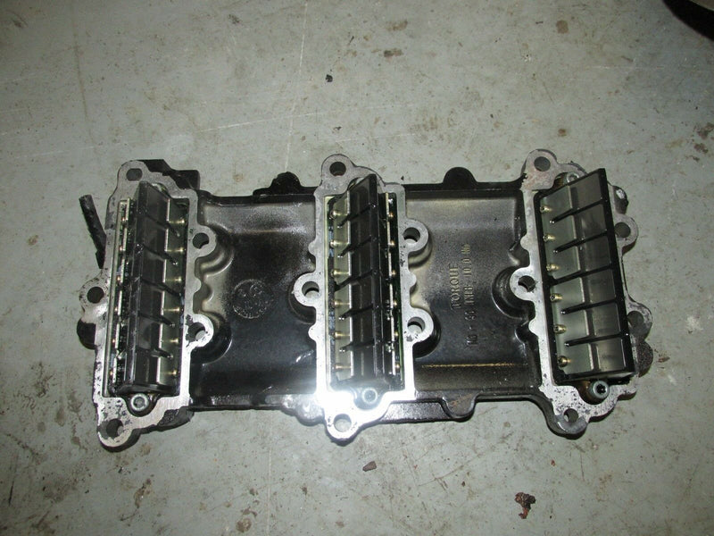 2006 Mercury outboard 115 hp 2-stroke EXLPTO intake manifold w/ reeds 879839-C
