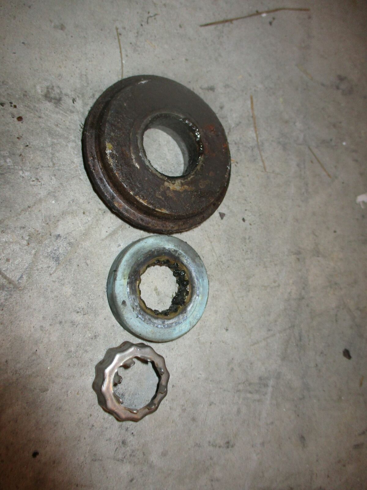 Johnson 175hp 2 stroke outboard thrust washer set