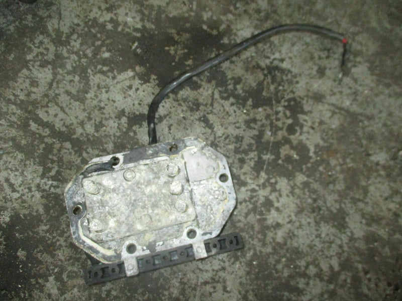 Mid 90s Evinrude 225hp outboard rectifier regulator 185832