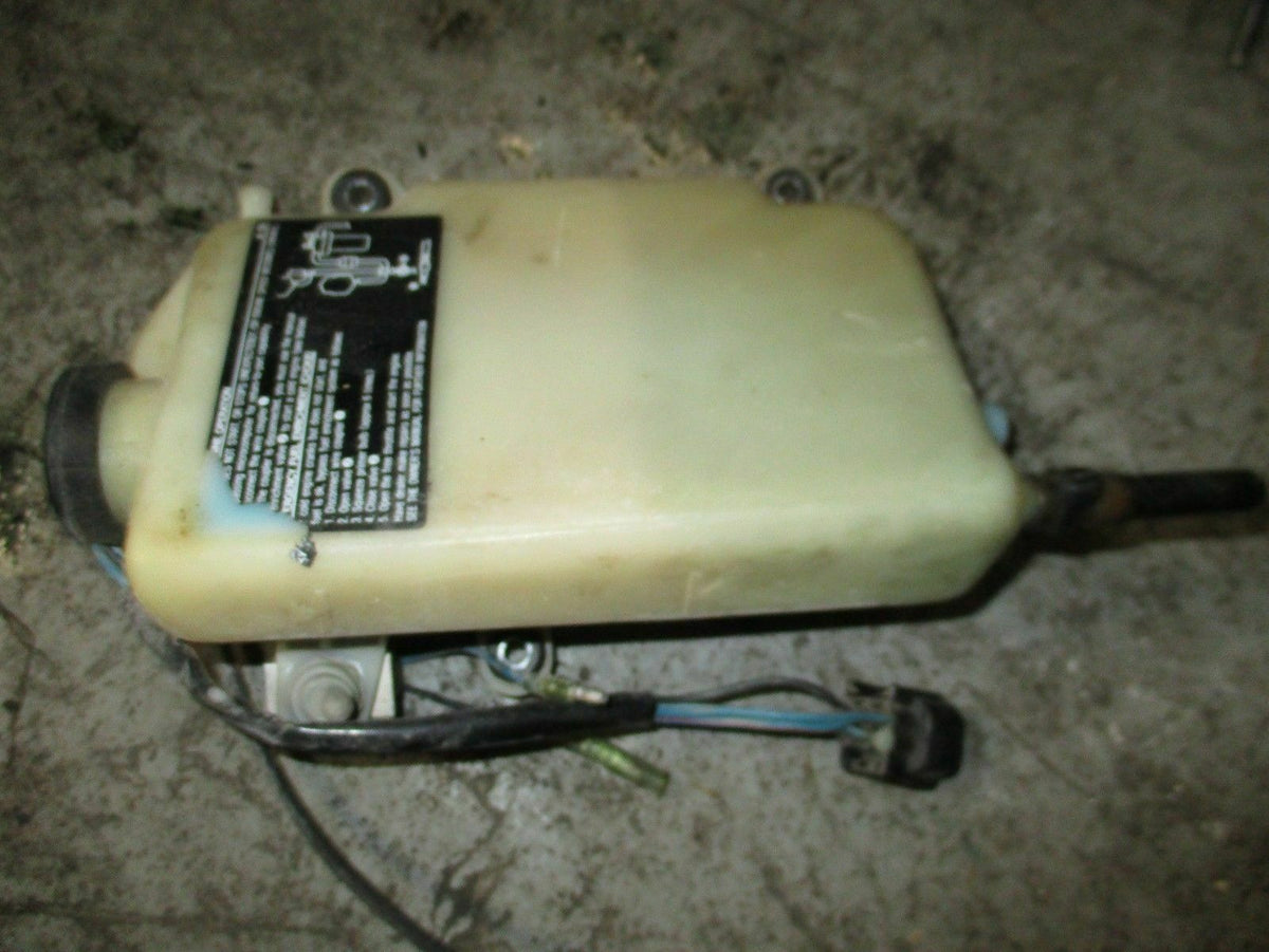 1996 Yamaha 250hp VX SWS 2-stroke outboard oil tank 6e5-21733-02