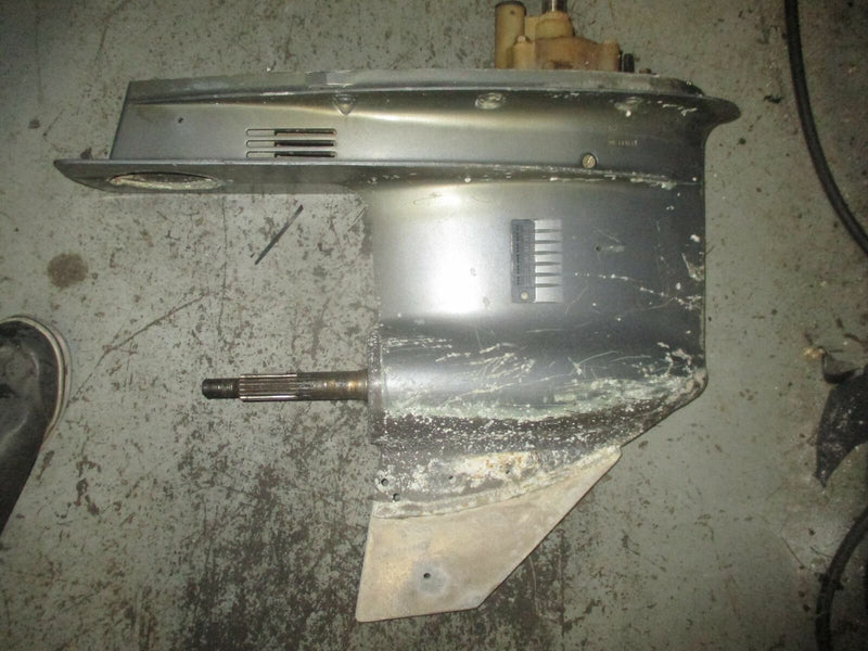 Yamaha 115hp 4 stroke outboard lower unit with 20" shaft