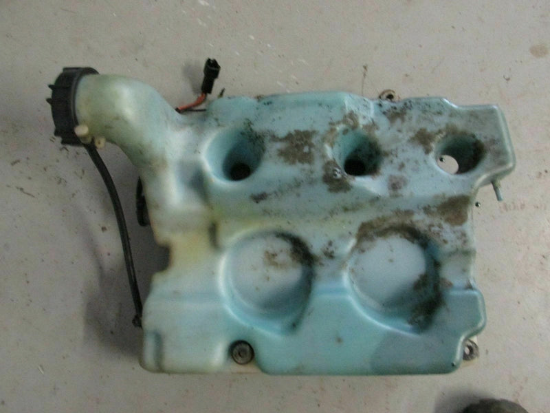 1994 Suzuki Outboard DT 150 200 20002-461063 oil tank 69110-92E02