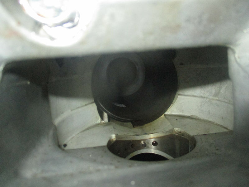 Suzuki DT140 140hp outboard crankcase block