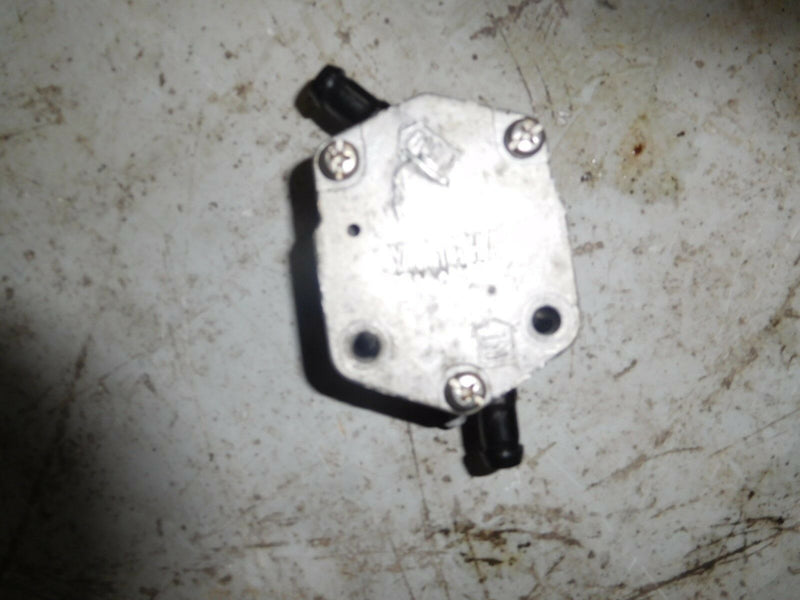 1995 Yamaha outboard 225 hp V-X SWS-stroke fuel pump 6E5-24410-03-00